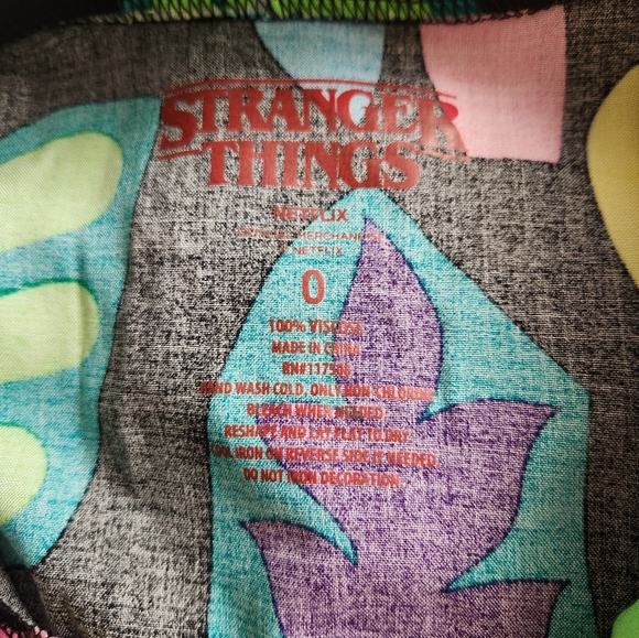 Netflix Stranger Things Eleven Replica Mall Crop Plus Size 0 Hot Topic Exclusive - Picture 3 of 3